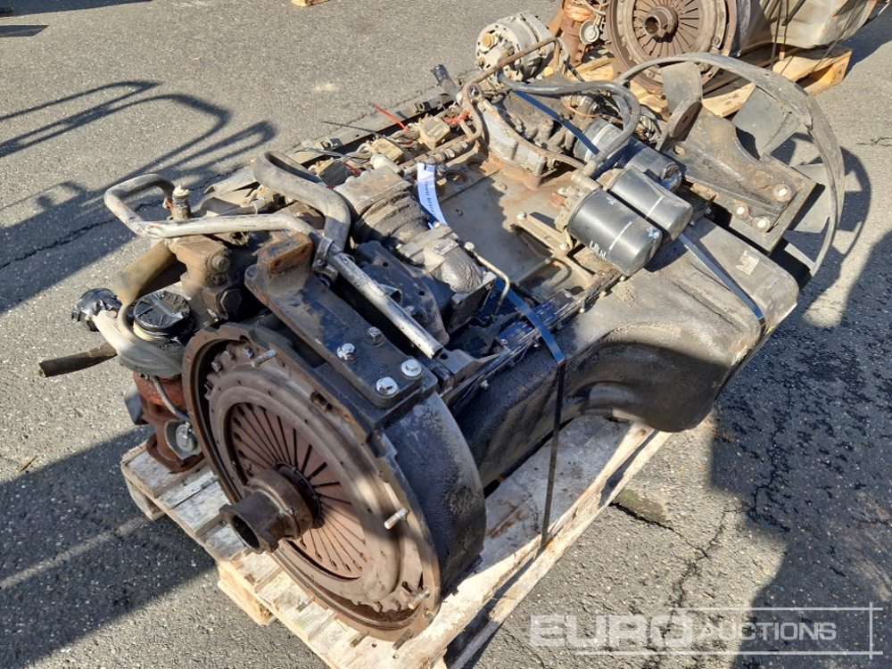 Deutz 6 Cylinder Turbo Diesel Engine - Двигатель: фото 1 Deutz 6 Cylinder Turbo Diesel Engine - Двигатель: фото 1