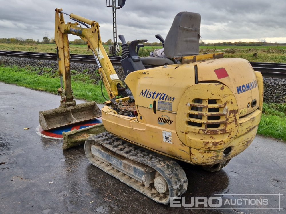 Komatsu PC12R-8 - Мини-экскаватор: фото 3 Komatsu PC12R-8 - Мини-экскаватор: фото 3