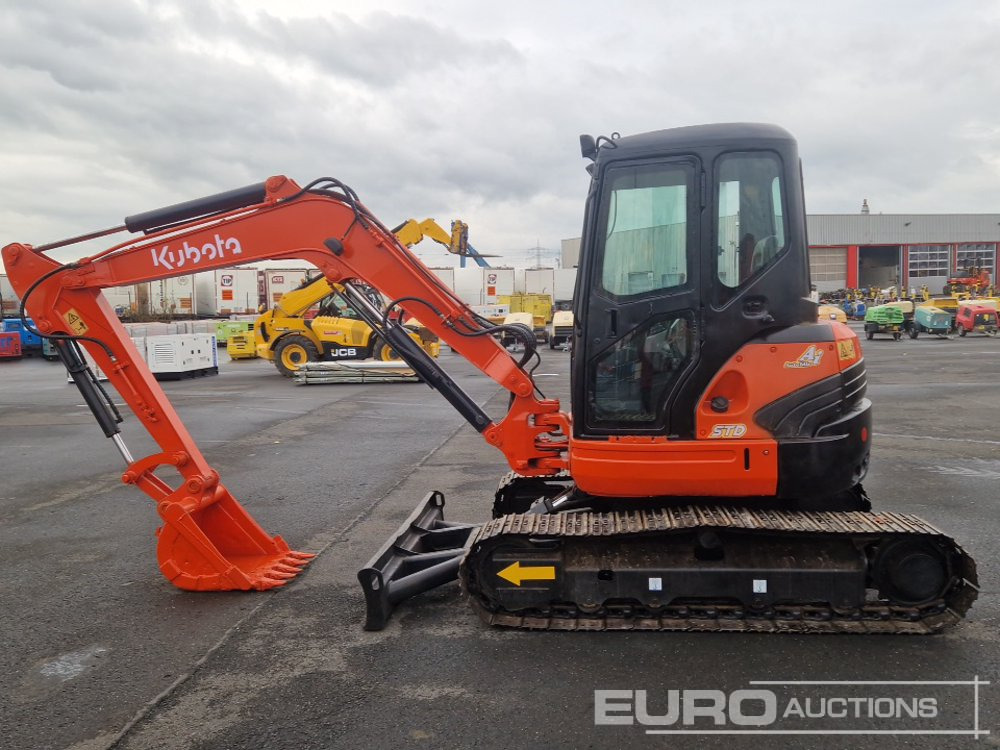 Kubota U55-4 - Мини-экскаватор: фото 1 Kubota U55-4 - Мини-экскаватор: фото 1