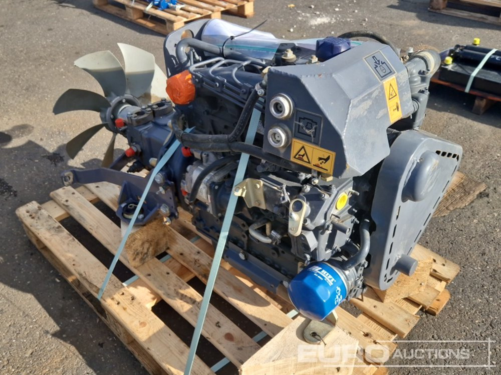 Kubota V2203 - Двигатель: фото 2 Kubota V2203 - Двигатель: фото 2