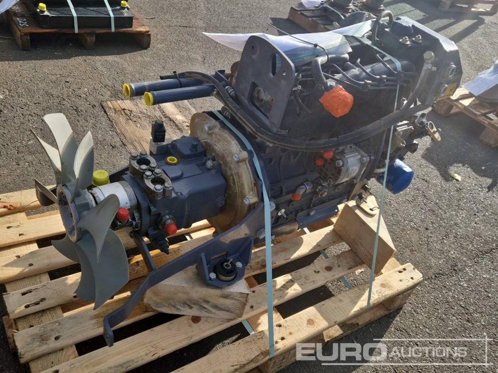 Kubota V2203 - Двигатель: фото 1 Kubota V2203 - Двигатель: фото 1