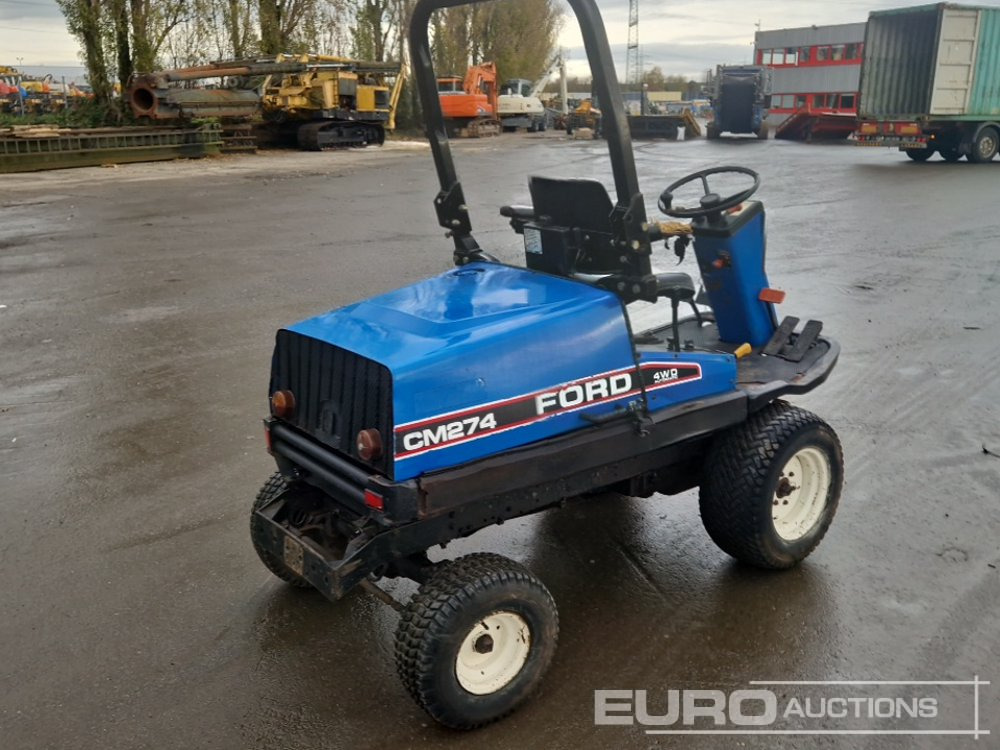 New Holland TM274 4WD Ride on Lawnmower, Roll Bar - Газонокосилка: фото 4 New Holland TM274 4WD Ride on Lawnmower, Roll Bar - Газонокосилка: фото 4