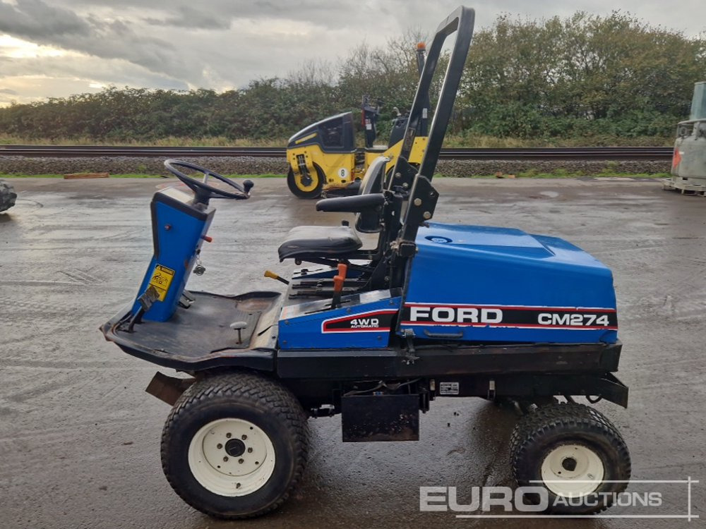 New Holland TM274 4WD Ride on Lawnmower, Roll Bar - Газонокосилка: фото 2 New Holland TM274 4WD Ride on Lawnmower, Roll Bar - Газонокосилка: фото 2