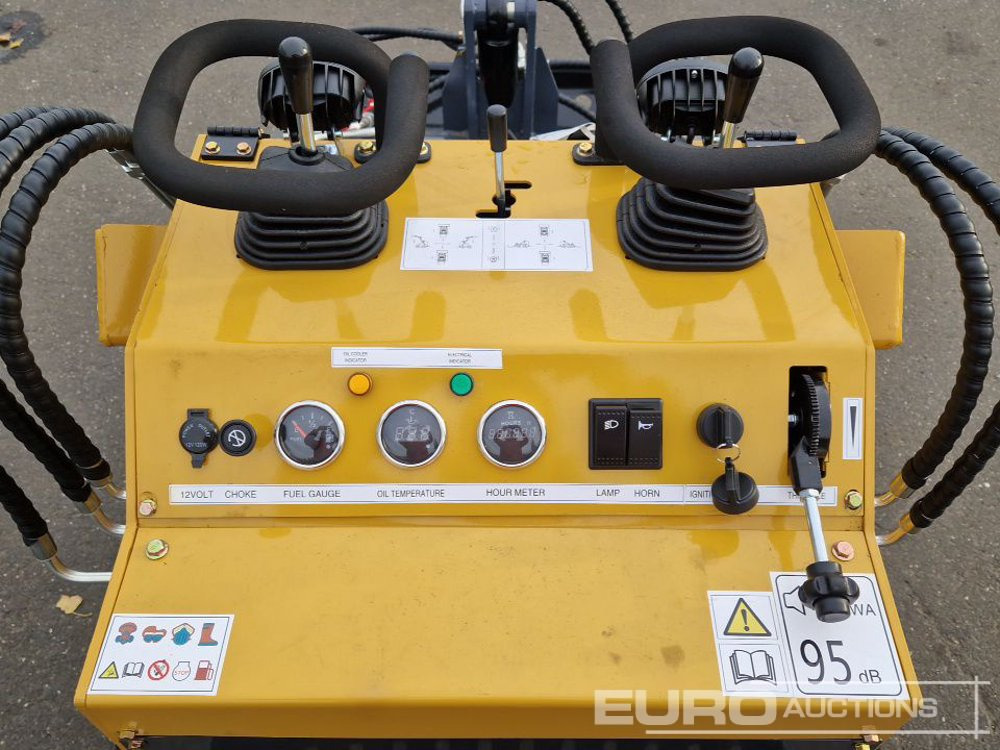 Мини-погрузчик с бортовым поворотом Unused 2025 Infront YF380: фото 18