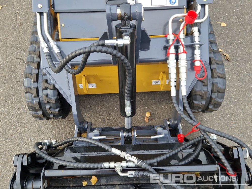 Мини-погрузчик с бортовым поворотом Unused 2025 Infront YF380: фото 10