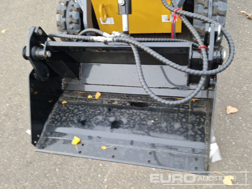 Мини-погрузчик с бортовым поворотом Unused 2025 Infront YF380: фото 9