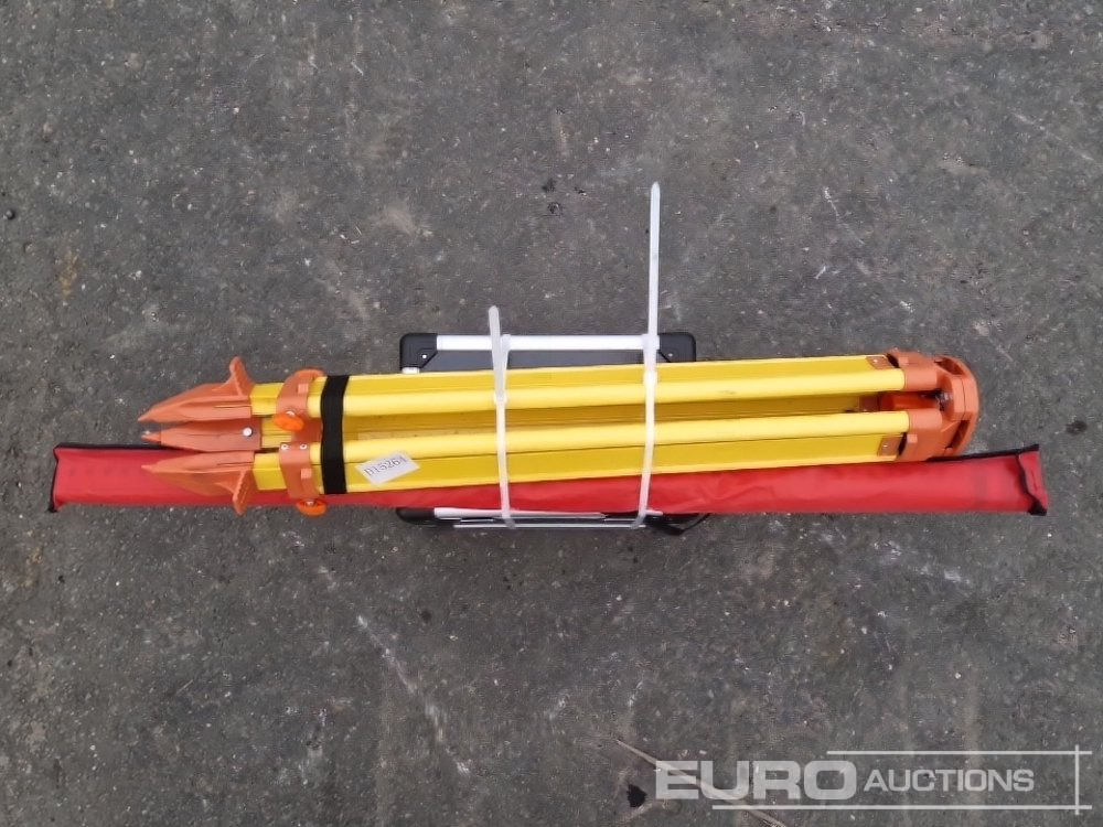 Unused 2025 SKLP Laser Level, Self-Levelling Rotary Laser Level with Batteries, Receiver, Tripod, Grade Rod - Оборудование для гаражей/ Мастерских: фото 5 Unused 2025 SKLP Laser Level, Self-Levelling Rotary Laser Level with Batteries, Receiver, Tripod, Grade Rod - Оборудование для гаражей/ Мастерских: фото 5