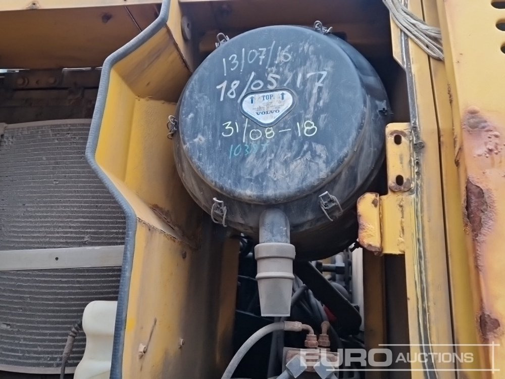 Гусеничный экскаватор Volvo EC360BLC: фото 33