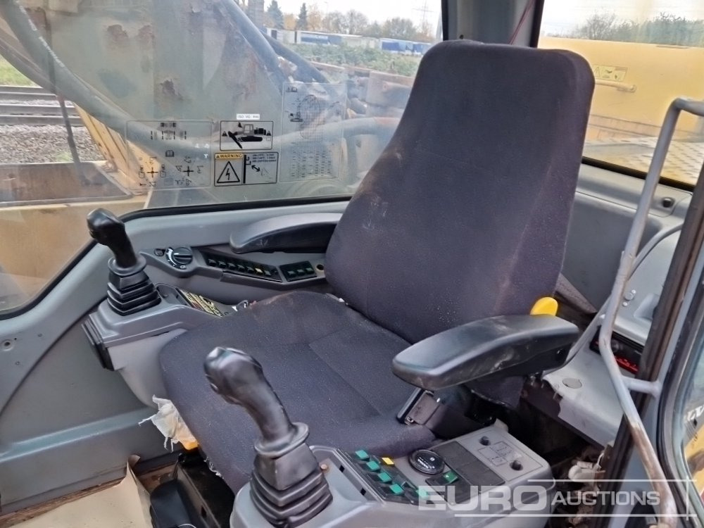Гусеничный экскаватор Volvo EC360BLC: фото 24
