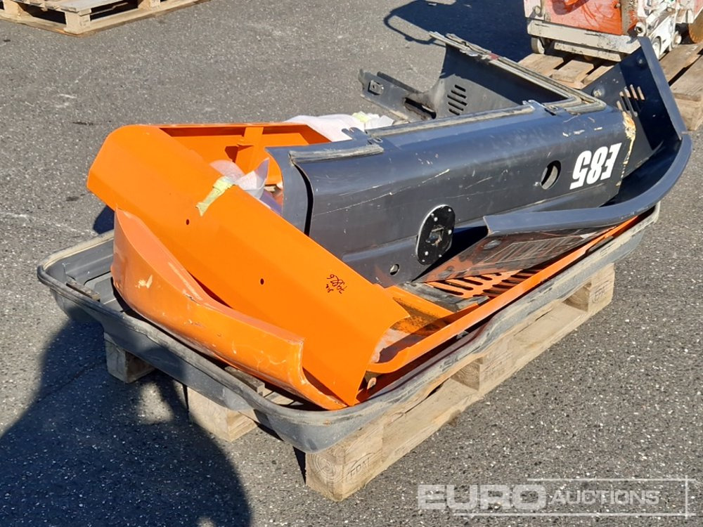Bonnet Parts to suit Bobcat E85 - Запчасти: фото 4 Bonnet Parts to suit Bobcat E85 - Запчасти: фото 4