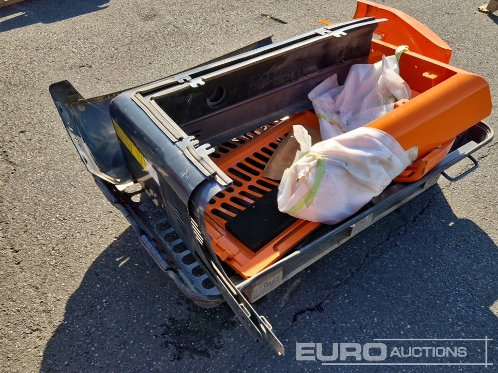 Bonnet Parts to suit Bobcat E85 - Запчасти: фото 2 Bonnet Parts to suit Bobcat E85 - Запчасти: фото 2