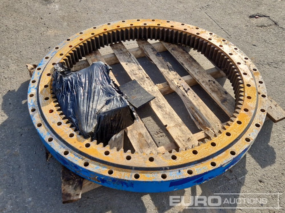 Slew Ring to suit Fuchs 331 - Запчасти для Экскаваторов: фото 2 Slew Ring to suit Fuchs 331 - Запчасти для Экскаваторов: фото 2