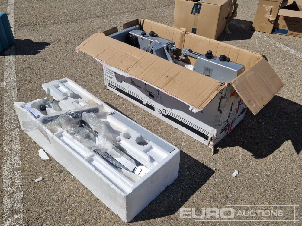 Makita LB1200F - Строительное оборудование: фото 1 Makita LB1200F - Строительное оборудование: фото 1