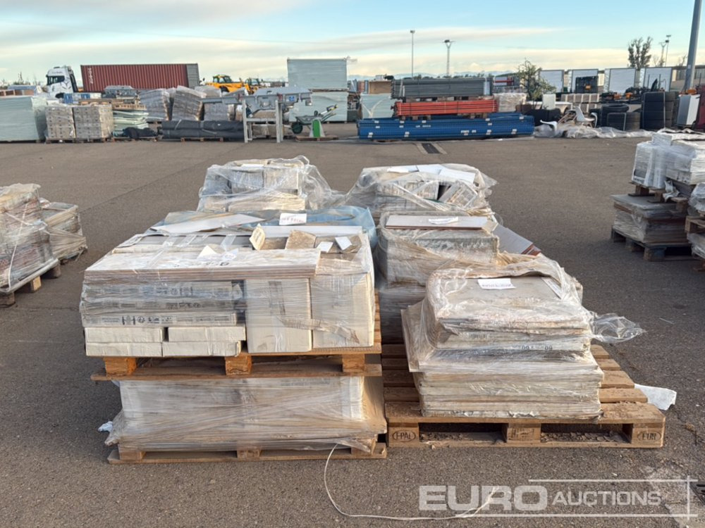 Pallet of Various Tiles (10 of) - Строительное оборудование: фото 1 Pallet of Various Tiles (10 of) - Строительное оборудование: фото 1