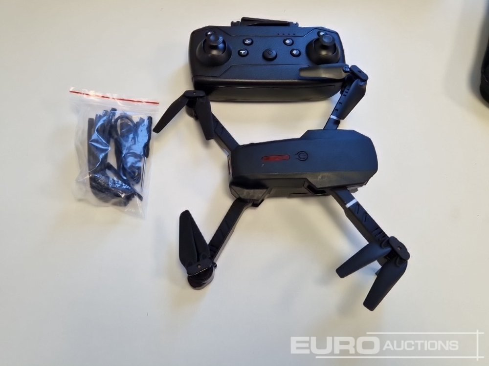 Unused E88 Pro Drone - Оборудование для гаражей/ Мастерских: фото 1 Unused E88 Pro Drone - Оборудование для гаражей/ Мастерских: фото 1