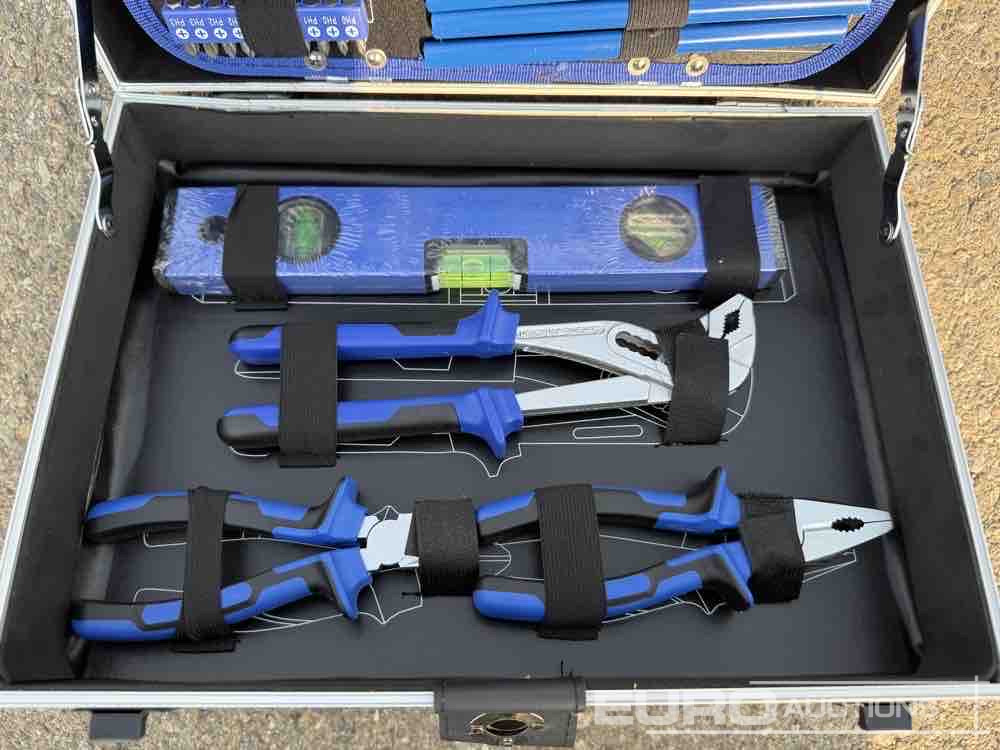 Unused Günter Wagen 110 Pcs Tool Case - Оборудование для гаражей/ Мастерских: фото 3 Unused Günter Wagen 110 Pcs Tool Case - Оборудование для гаражей/ Мастерских: фото 3
