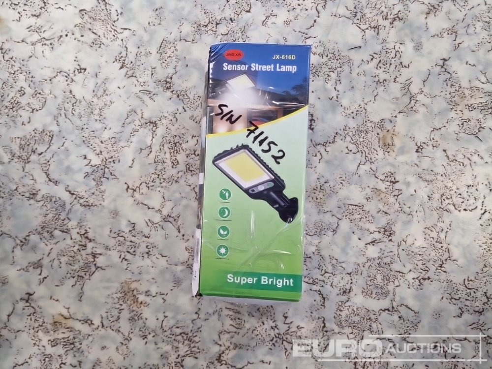 Unused Solar Outdoor LED Sensor Lamps (2 of) - Оборудование для гаражей/ Мастерских: фото 4 Unused Solar Outdoor LED Sensor Lamps (2 of) - Оборудование для гаражей/ Мастерских: фото 4