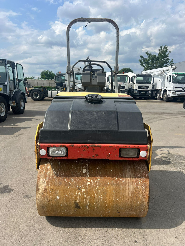 DYNAPAC CC102 - Компактор: фото 4 DYNAPAC CC102 - Компактор: фото 4