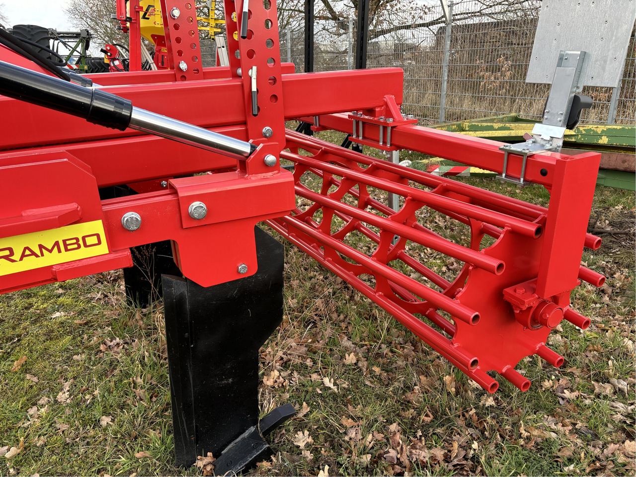 Brix Tiefenlockerer Rambo 900-H - Техника для обработки почвы: фото 2 Brix Tiefenlockerer Rambo 900-H - Техника для обработки почвы: фото 2