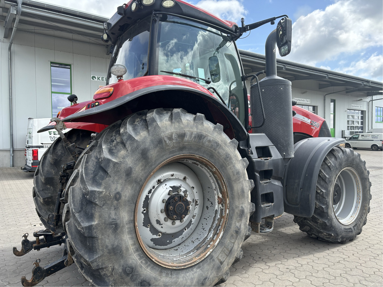 Case IH CVX 310 - Трактор: фото 3 Case IH CVX 310 - Трактор: фото 3