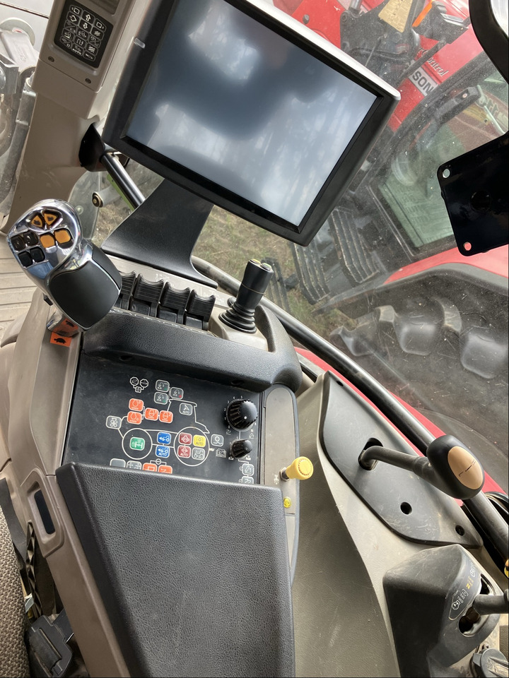 Case IH Maxxum 110 - Трактор: фото 5 Case IH Maxxum 110 - Трактор: фото 5