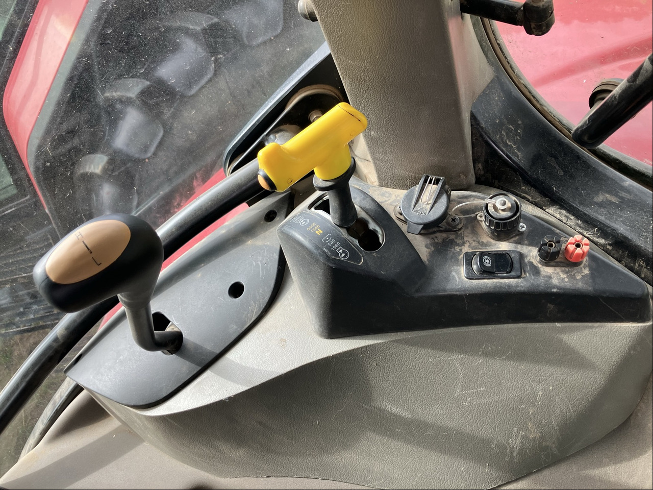 Case IH Maxxum 110 - Трактор: фото 4 Case IH Maxxum 110 - Трактор: фото 4