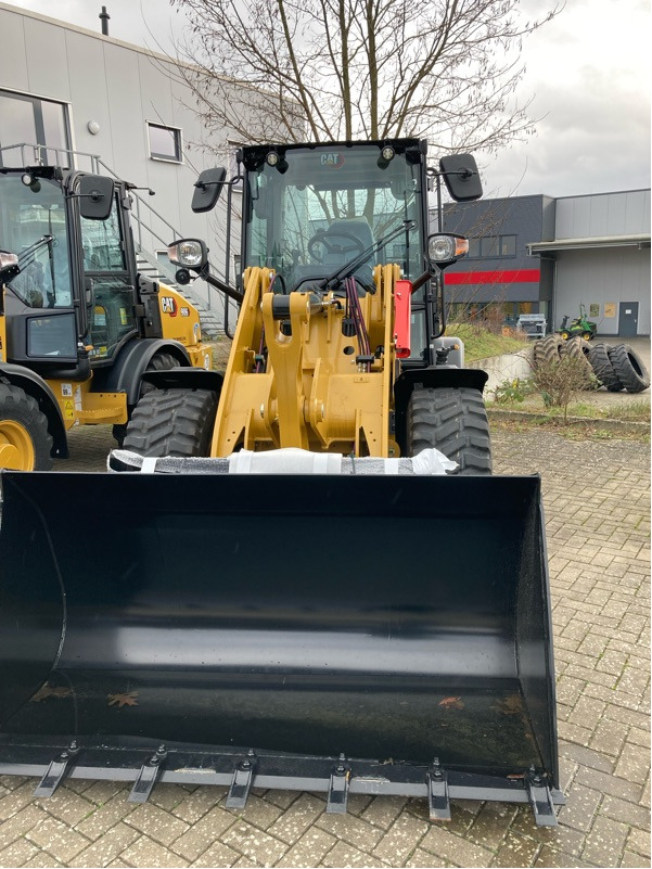 Caterpillar 906 - Колёсный погрузчик: фото 5 Caterpillar 906 - Колёсный погрузчик: фото 5