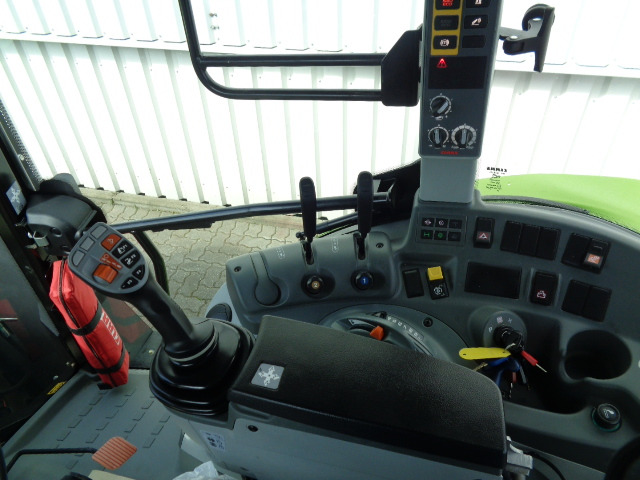 Claas Arion 430 - Трактор: фото 4 Claas Arion 430 - Трактор: фото 4