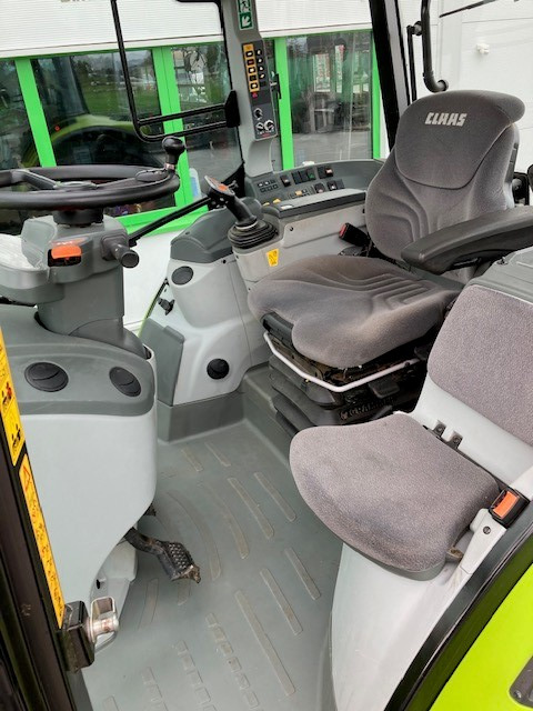 Claas Arion 460 - Трактор: фото 4 Claas Arion 460 - Трактор: фото 4