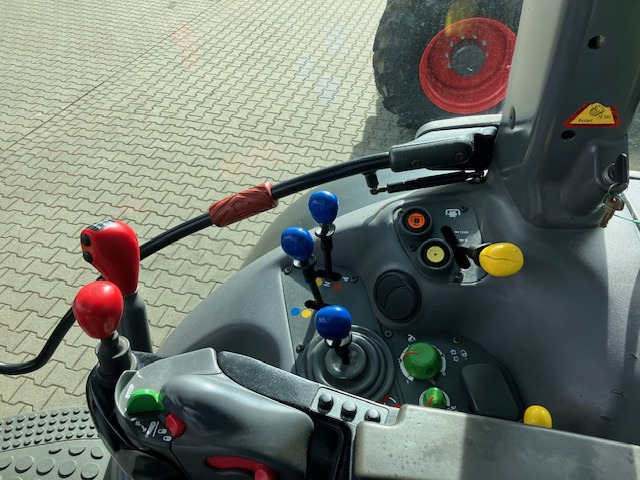 Deutz-Fahr Agrotron 150 - Трактор: фото 2 Deutz-Fahr Agrotron 150 - Трактор: фото 2