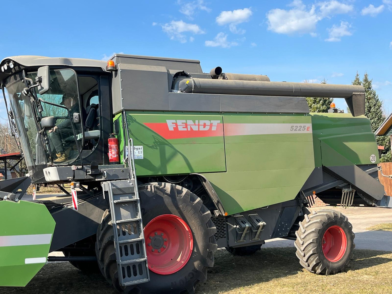Fendt 5225 E 5,50m PowerFlow Schneiwerk - Зерноуборочный комбайн: фото 2 Fendt 5225 E 5,50m PowerFlow Schneiwerk - Зерноуборочный комбайн: фото 2