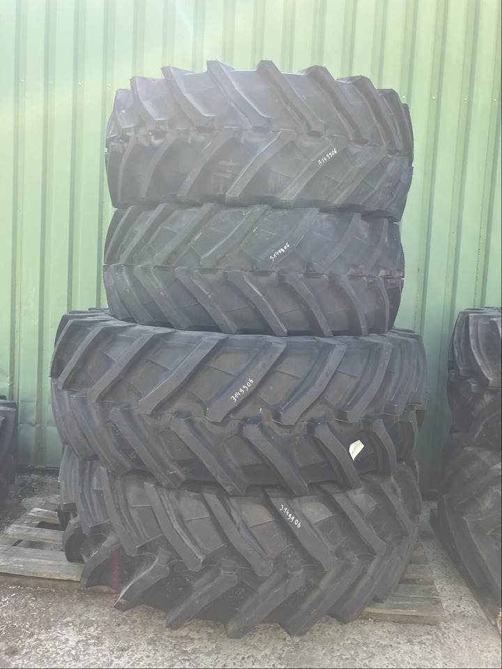 Fendt 580/70R42 u. 540/65R30 - Шины и диски: фото 1 Fendt 580/70R42 u. 540/65R30 - Шины и диски: фото 1