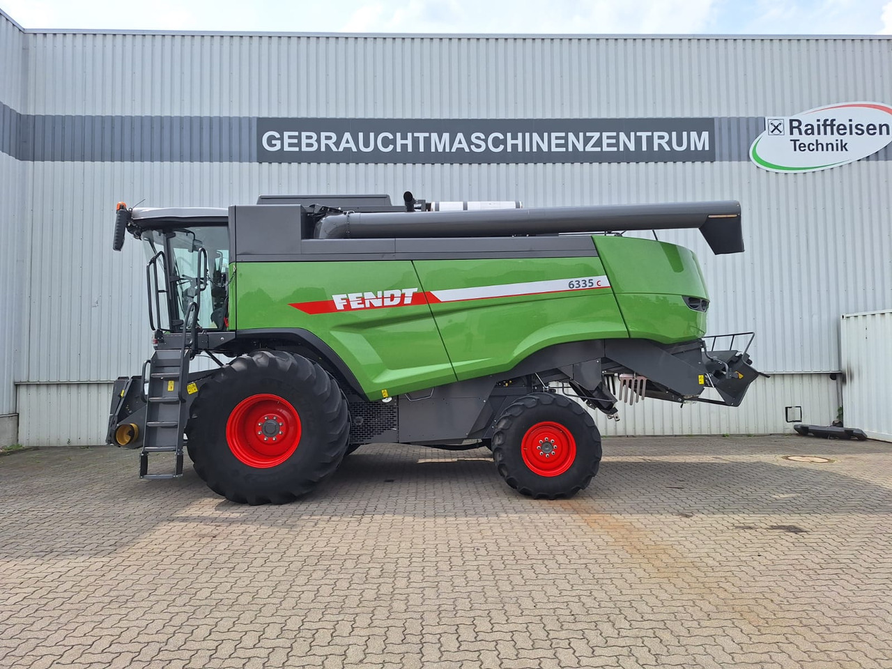 Fendt 6335C - Зерноуборочный комбайн: фото 1 Fendt 6335C - Зерноуборочный комбайн: фото 1
