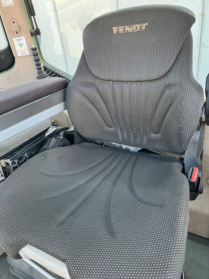 Fendt 718 Vario S4 Power - Трактор: фото 3 Fendt 718 Vario S4 Power - Трактор: фото 3