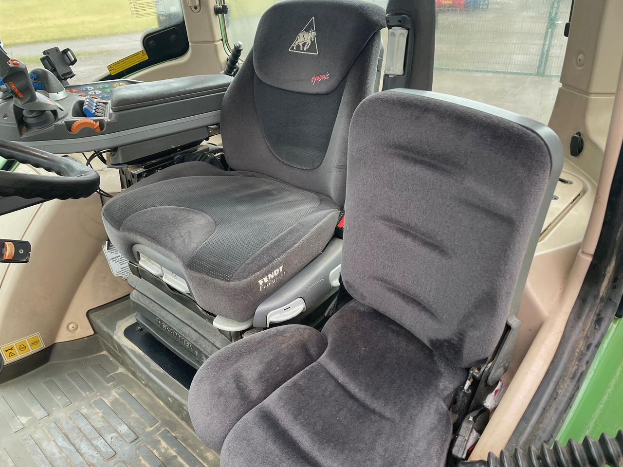 Fendt 718 Vario S4 ProfiPlus - Трактор: фото 4 Fendt 718 Vario S4 ProfiPlus - Трактор: фото 4