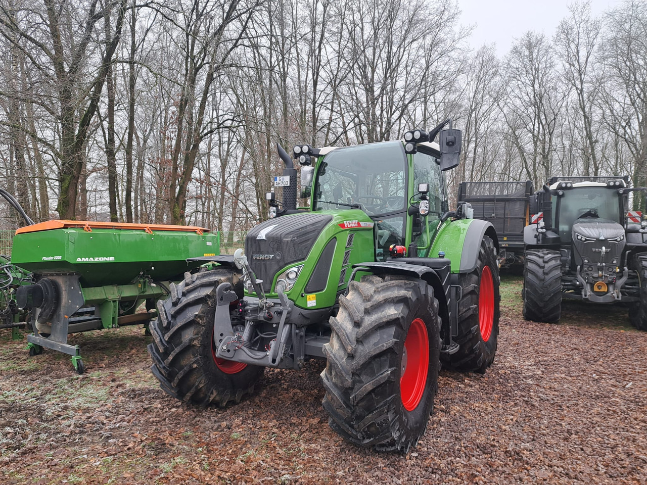 Fendt 724 Vario Gen6 Profi Setting2 - Трактор: фото 1 Fendt 724 Vario Gen6 Profi Setting2 - Трактор: фото 1