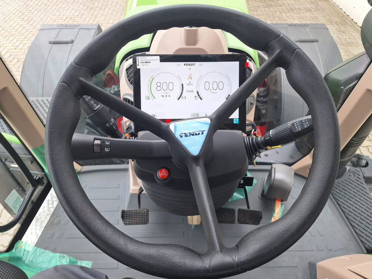 Fendt 724 Vario Gen6 Profi Setting2 - Трактор: фото 3 Fendt 724 Vario Gen6 Profi Setting2 - Трактор: фото 3