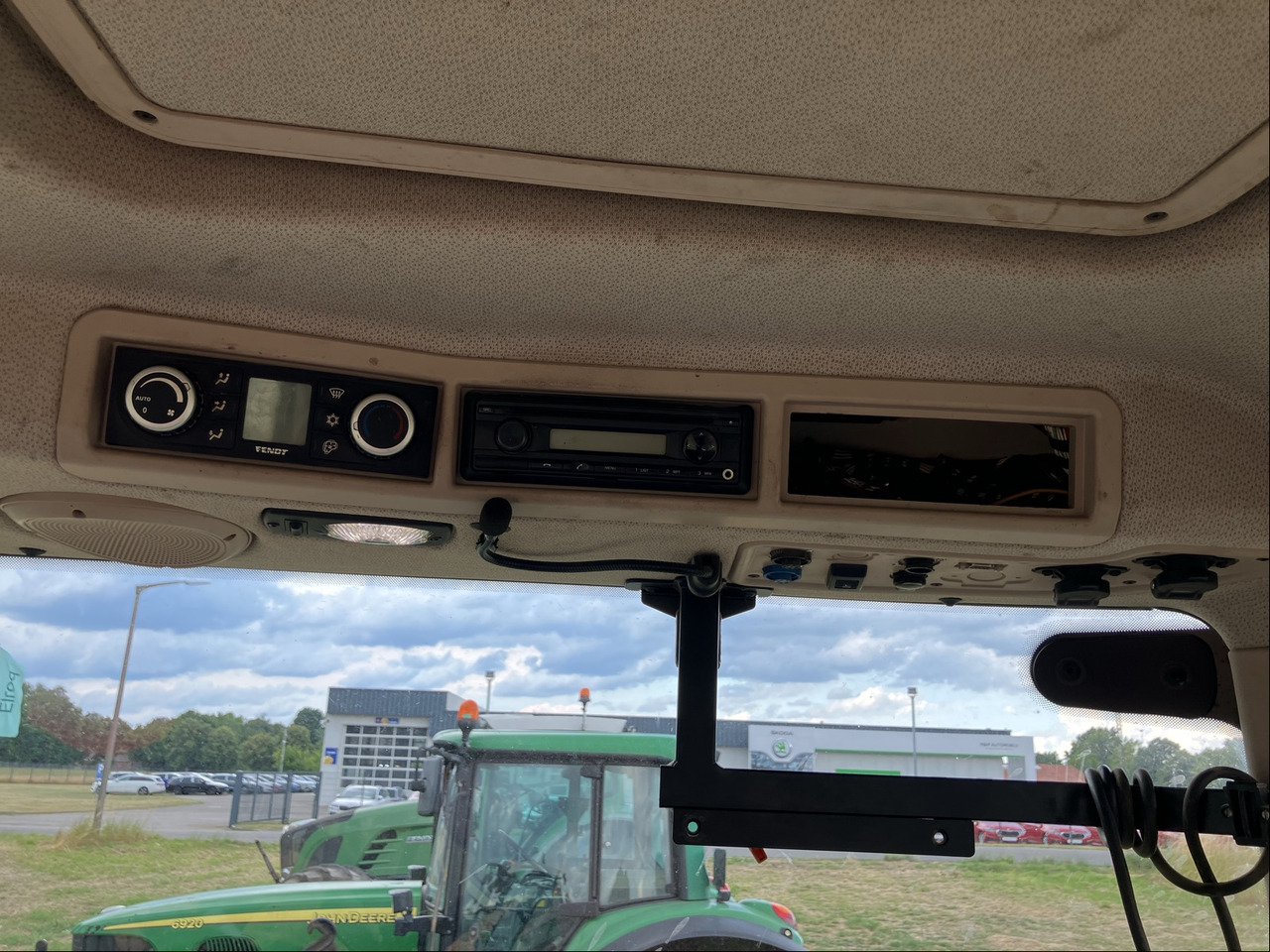 Fendt 724 Vario S4 - Трактор: фото 2 Fendt 724 Vario S4 - Трактор: фото 2