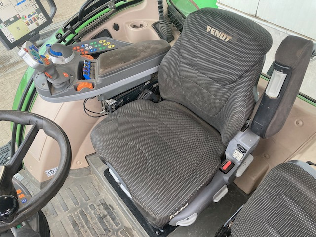 Fendt 724 Vario S4 Profi - Трактор: фото 5 Fendt 724 Vario S4 Profi - Трактор: фото 5