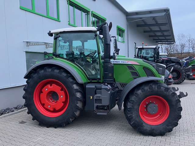 Fendt 724 Vario S4 Profi - Трактор: фото 4 Fendt 724 Vario S4 Profi - Трактор: фото 4