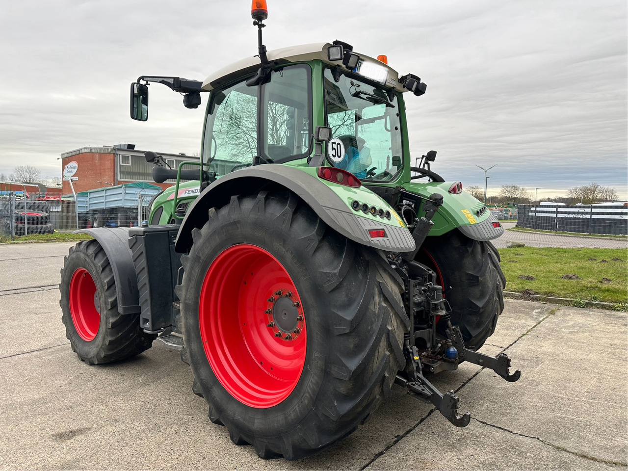 Fendt 724 Vario S4 Profi Plus - Трактор: фото 2 Fendt 724 Vario S4 Profi Plus - Трактор: фото 2
