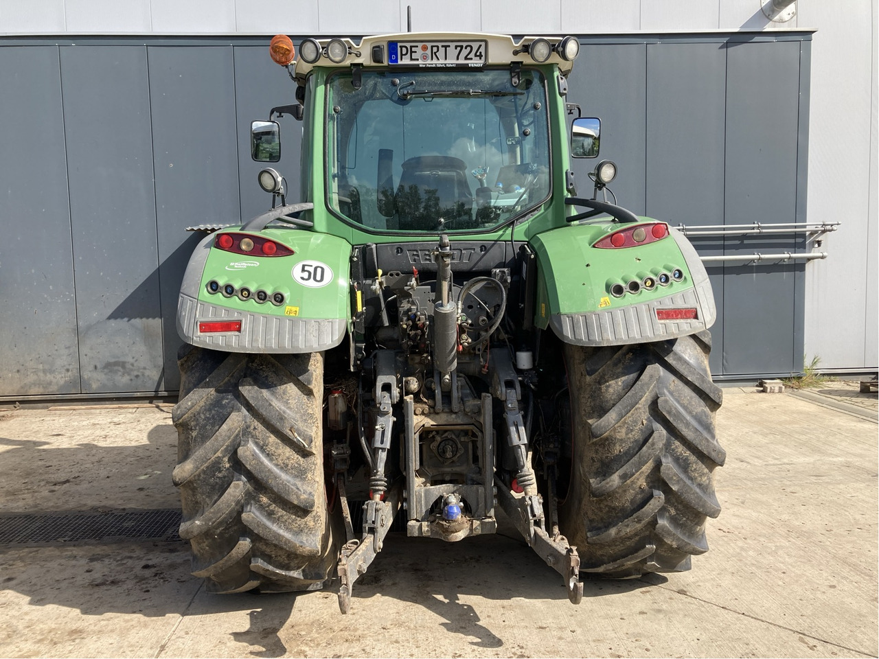 Трактор Fendt 724 Vario SCR: фото 7 Трактор Fendt 724 Vario SCR: фото 7