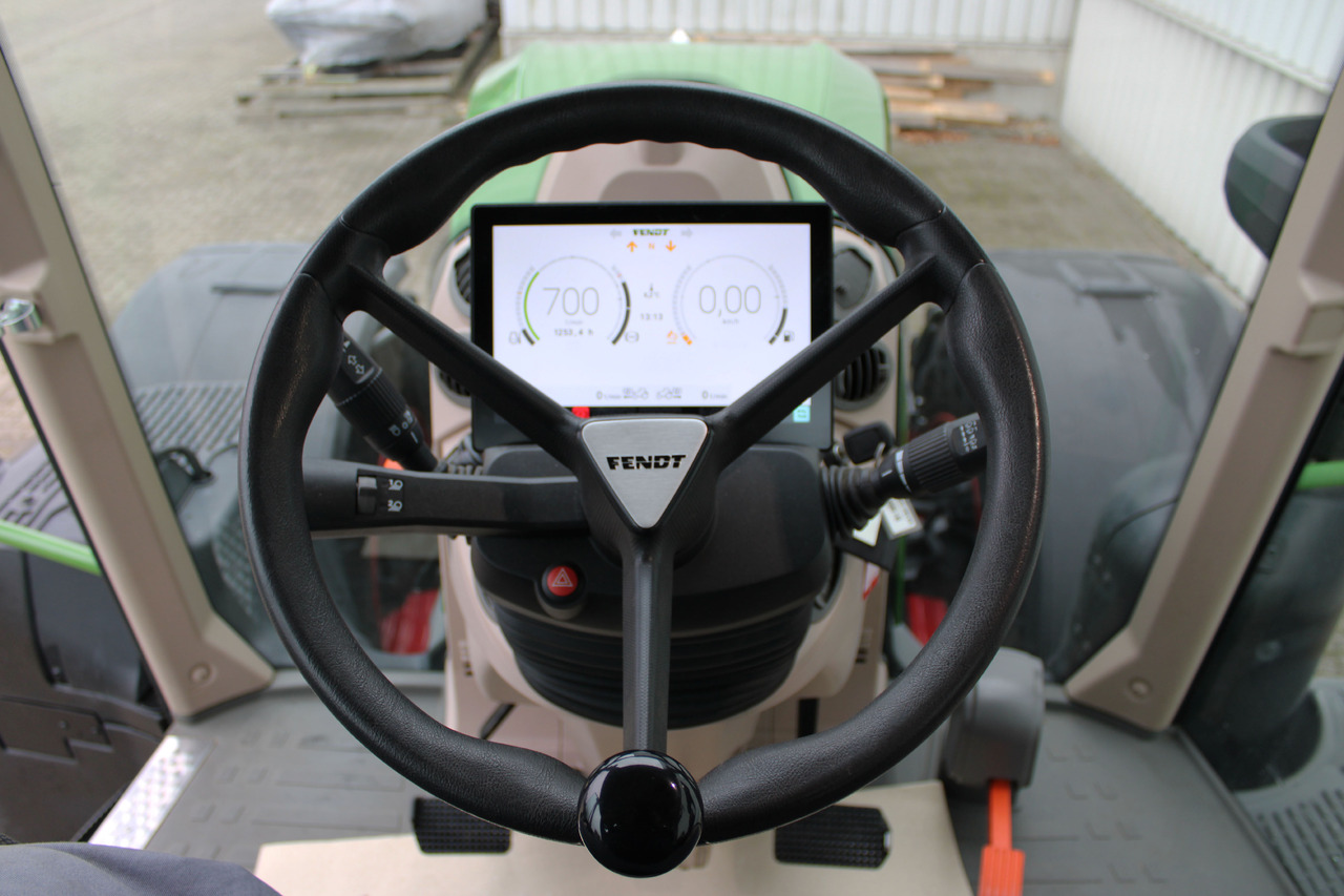 Fendt 726 Vario Gen7 Power Sett2 - Трактор: фото 4 Fendt 726 Vario Gen7 Power Sett2 - Трактор: фото 4