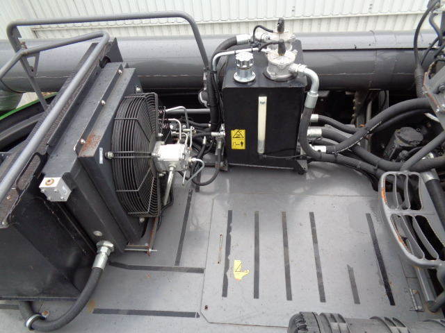 Fendt Mähdrescher 8410 P - Зерноуборочный комбайн: фото 5 Fendt Mähdrescher 8410 P - Зерноуборочный комбайн: фото 5