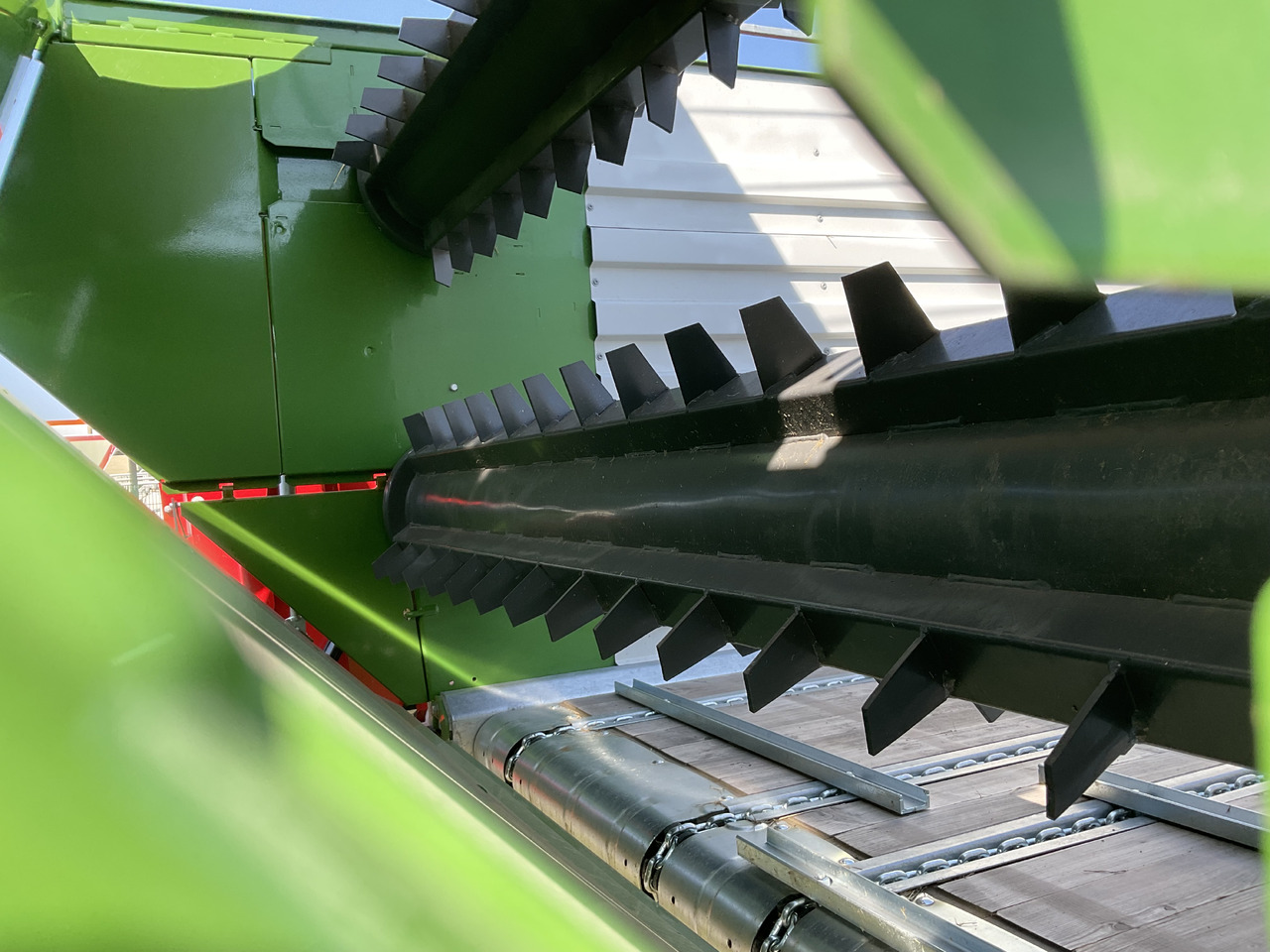 Fendt Tigo 60 MR - Самозагружающийся прицеп: фото 4 Fendt Tigo 60 MR - Самозагружающийся прицеп: фото 4