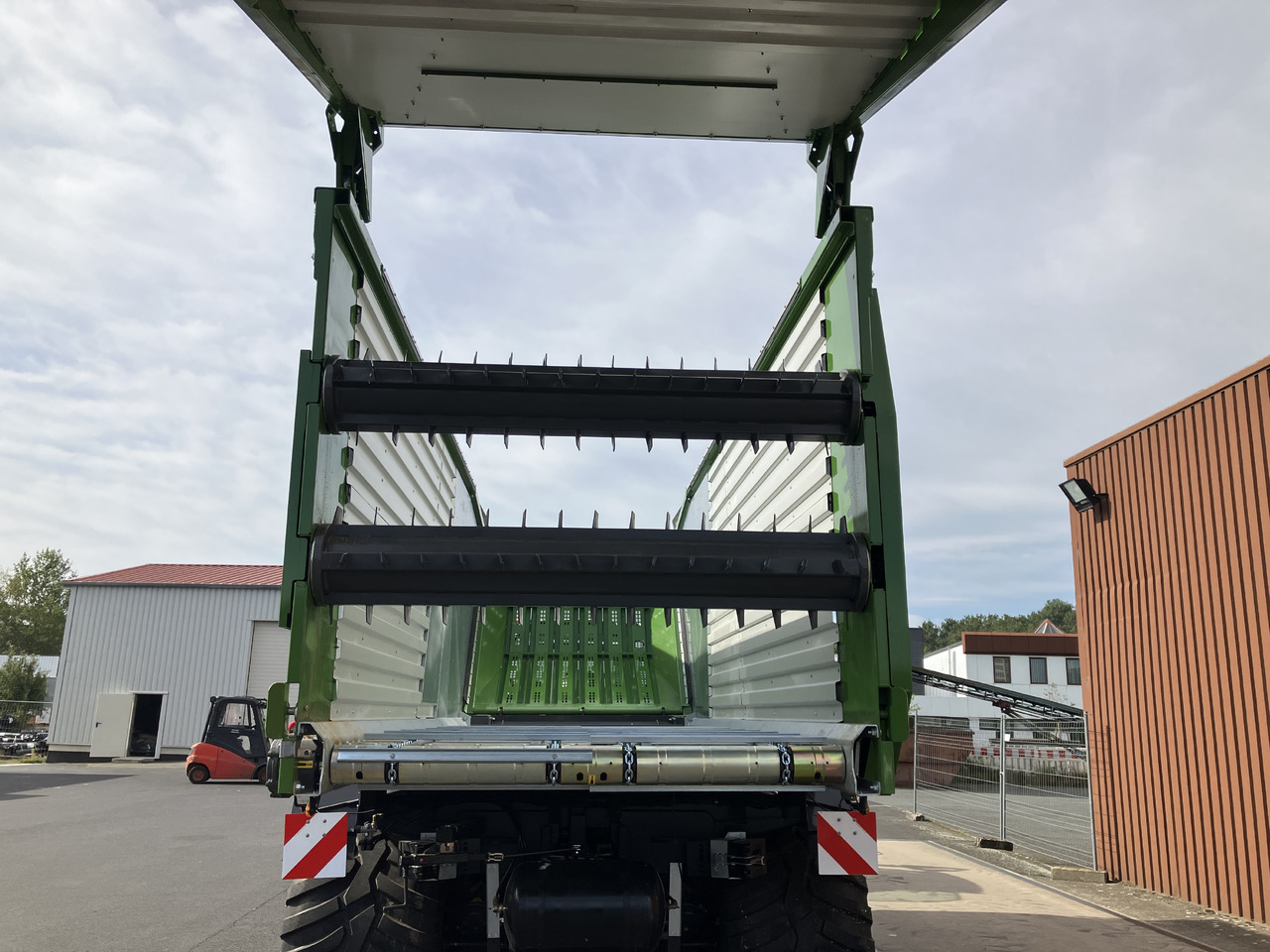 Fendt Tigo 60 PR -D - Самозагружающийся прицеп: фото 4 Fendt Tigo 60 PR -D - Самозагружающийся прицеп: фото 4
