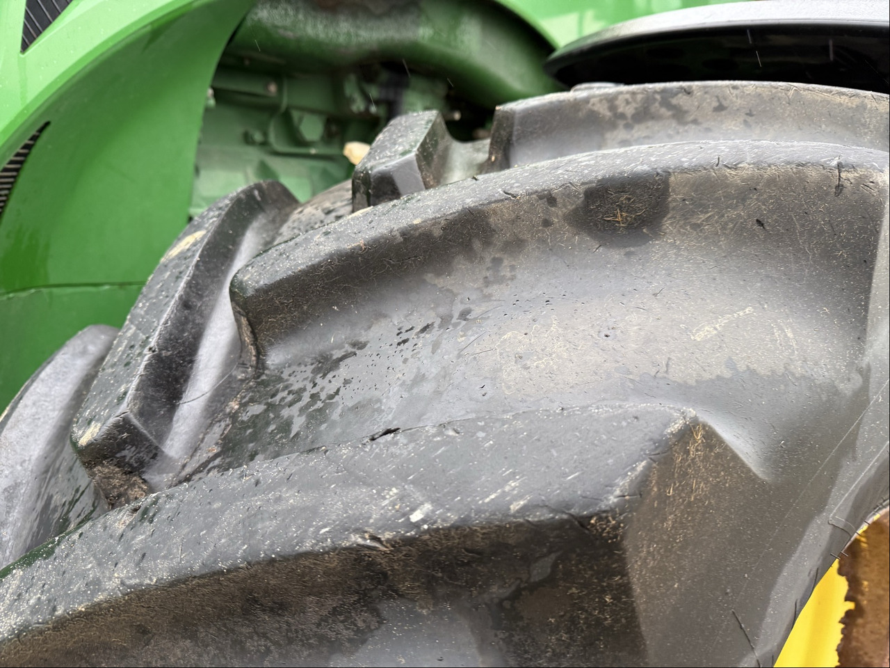 John Deere 8320 R - Трактор: фото 4 John Deere 8320 R - Трактор: фото 4