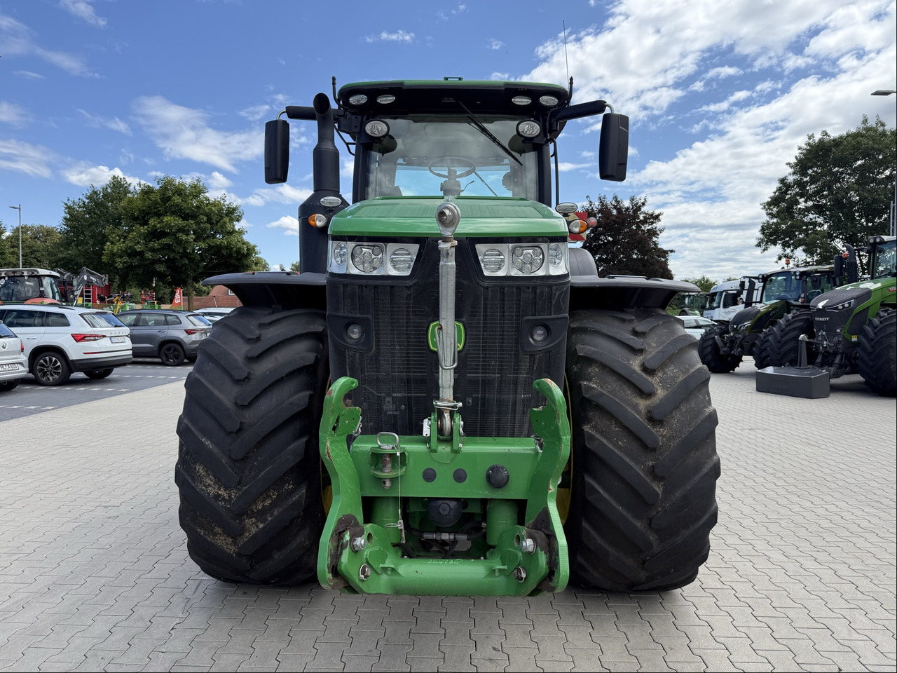 John Deere 8370R PowerShift - Трактор: фото 4 John Deere 8370R PowerShift - Трактор: фото 4