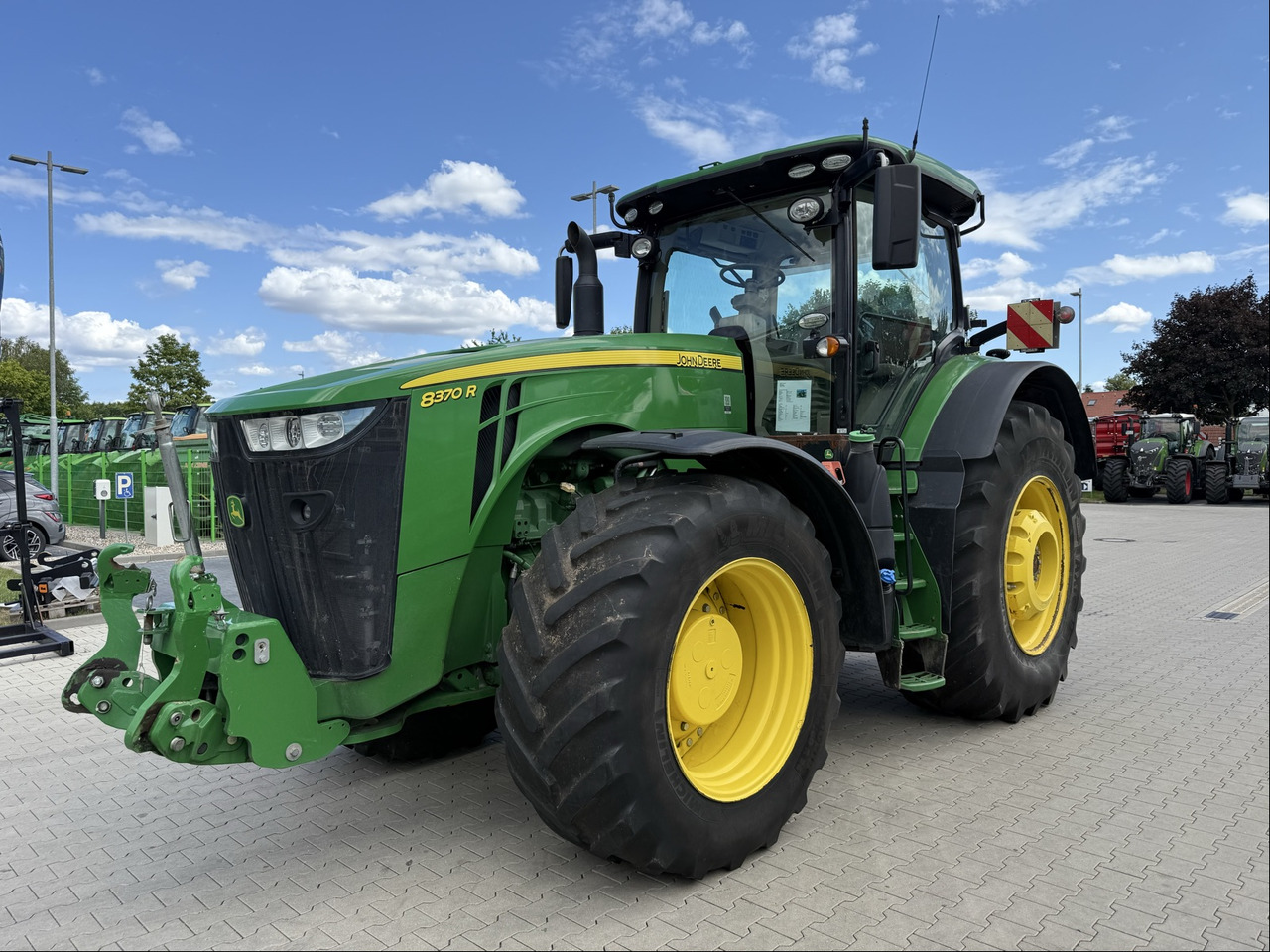 John Deere 8370R PowerShift - Трактор: фото 1 John Deere 8370R PowerShift - Трактор: фото 1