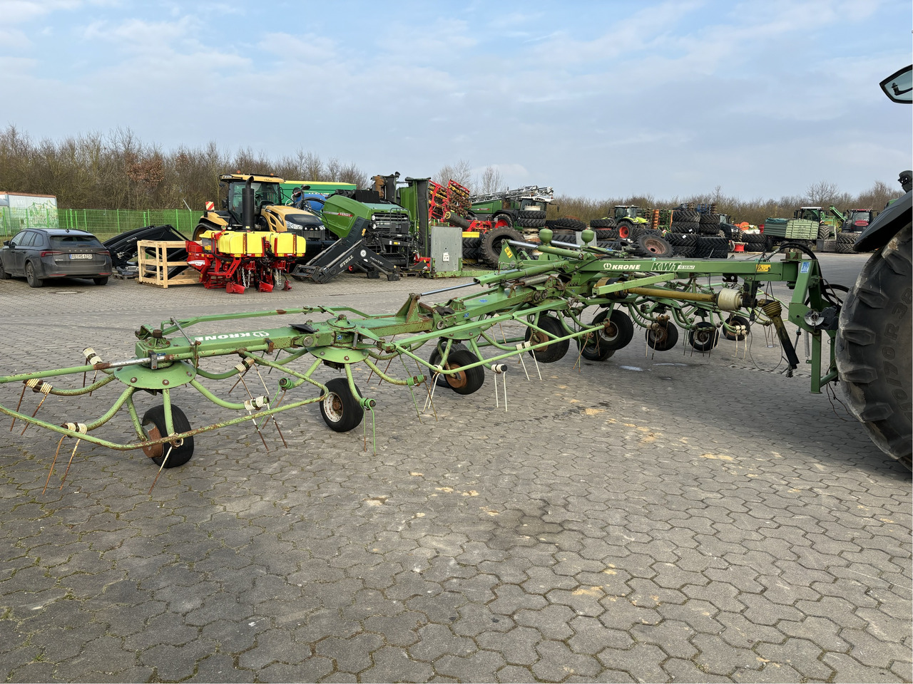 Krone KWT 10.50 / 8 x 7 Heuwender - Сеноворошилка: фото 4 Krone KWT 10.50 / 8 x 7 Heuwender - Сеноворошилка: фото 4